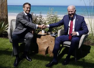 Entretien téléphonique : Emmanuel Macron et Joe Biden promettent de restaurer « la confiance » après la crise des sous-marins