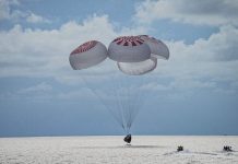 SpaceX : Les quatre premiers touristes spatiaux ont amerri au large des côtes de la Floride (vidéo)