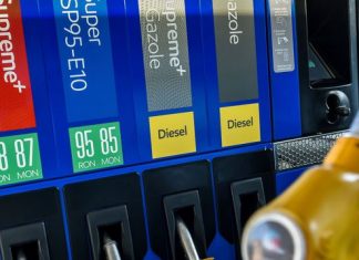 Hausse des prix du carburants : Le gouvernement français annonce une aide mensuelle de 100 euros