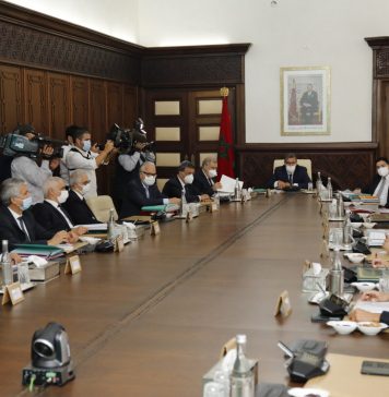 Protection sociale: le Conseil du gouvernement adopte un décret d’application relatif aux médecins