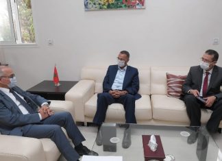 Education nationale : Chakib Benmoussa et les syndicats élaborent « une feuille de route commune »