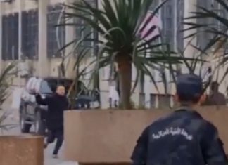 Vidéo : Tentative d’attaque à l’arme blanche à proximité du ministère tunisien de l’Intérieur