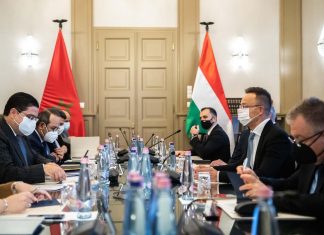 Photos.. Nasser Bourita rencontre à Budapest son homologue hongrois Péter Szijjártó