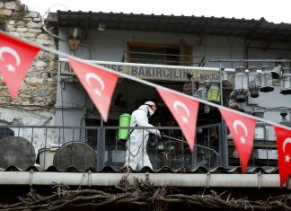 Un record de contamination en Turquie, avec plus de 90.000 cas en 24h