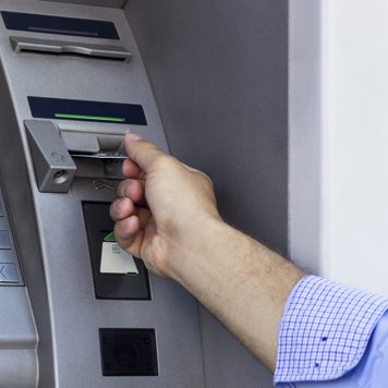 Le nombre de guichets bancaires baisse au Maroc