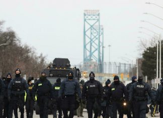 Canada. La police expulse les manifestants d’un pont frontalier vers les Etats-Unis