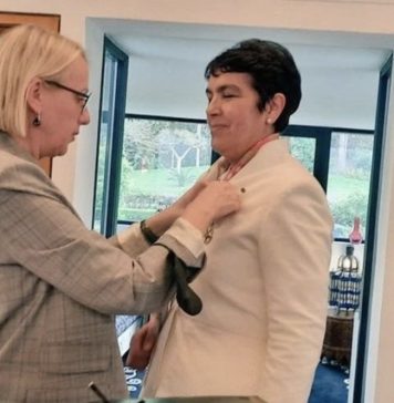 Distinction. Zineb El Adaoui décorée des insignes de Chevalier de la Légion d’Honneur