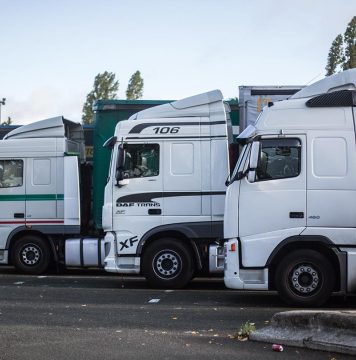 Hausse du carburant : le gouvernement soutient les transporteurs Hausse du carburant le gouvernement soutient les transporteurs