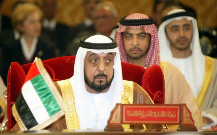 Le président des Emirats arabes unis cheikh Khalifa ben Zayed Al-Nahyane est mort à l'âge de 73 ans