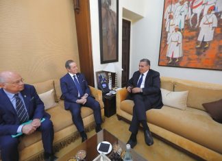 Le Chef du gouvernement reçoit le président du Sénat de la Pologne