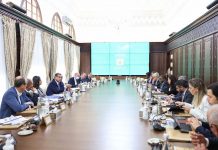 Akhannouch reçoit des administrateurs de la Banque Mondiale (Photos)