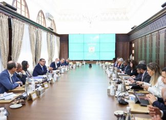 Akhannouch reçoit des administrateurs de la Banque Mondiale (Photos)