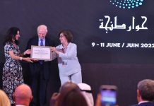 André Azoulay reçoit le prestigieux prix « Award for lifetime service to Dialogue of cultures »