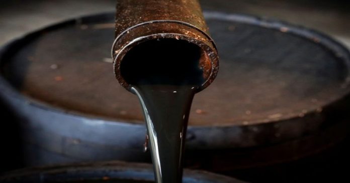 Les prix du pétrole chutent de 10 pourcent