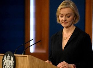 La Première ministre Britannique démissionne