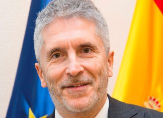 Grande-Marlaska presiste et signe pour le Maroc