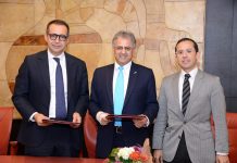 Attijariwafa bank signe un accord au Nigéria