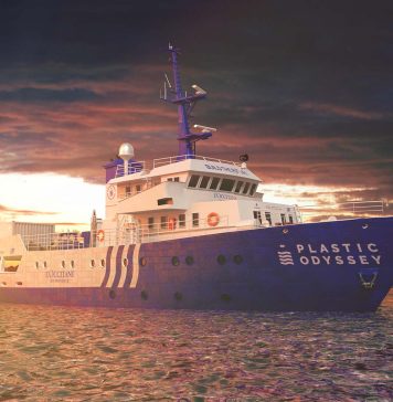 Le Plastic Odyssey débarque à Tanger