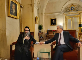 Le Grand Rabbin du Maroc chez les parlementaires français