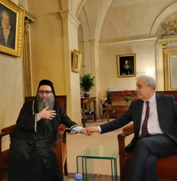 Le Grand Rabbin du Maroc chez les parlementaires français