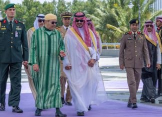 Sommet arabe. Le Prince Moulay Rachid représente Le Roi