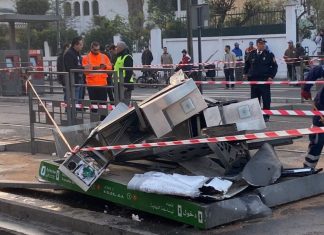 Accident tragique à Casablanca : deux morts et trois blessés près de la station de tramway Ibn Tachfine Accident tragique à Casablanca : deux morts et trois blessés près de la station de tramway Ibn Tachfine