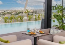 Le Rooftop du Kenzi Sidi Maarouf primé par Restaurant Guru Le Rooftop du Kenzi Sidi Maarouf primé par Restaurant Guru