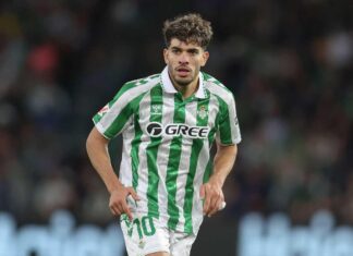 Ezzalzouli se dirige vers une nouvelle saison au Betis