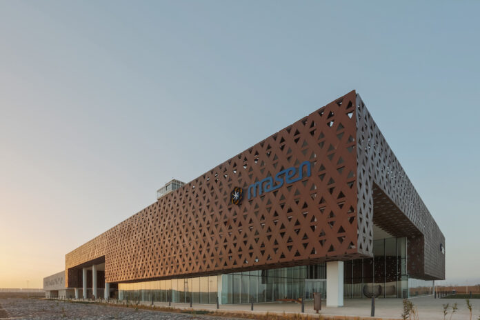 Solaire. Masen veut tester le stockage par batteries à Noor Ouarzazate