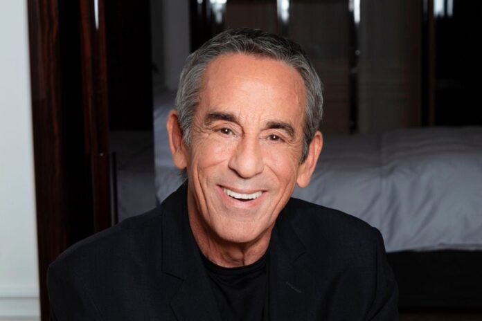 Thierry Ardisson, l’« homme en noir » de la télé française, s’est éteint