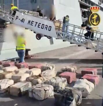 Canaries: 3 tonnes de cocaïne interceptées avec l’appui du Maroc Canaries: 3 tonnes de cocaïne interceptées avec l’appui du Maroc