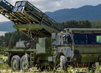 Le Maroc teste avec succès les roquettes Extra israéliennes Le Maroc teste avec succès les roquettes Extra israéliennes