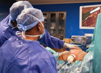 AKDITAL réalise la première mastectomie mini-invasive au Maroc AKDITAL réalise la première mastectomie mini-invasive au Maroc