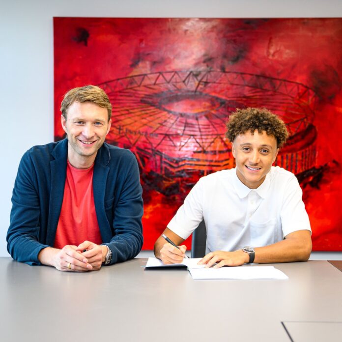 Eliesse Ben Seghir s’engage avec le Bayer Leverkusen jusqu’en 2030