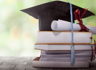 Fonction publique ou privé ? Les jeunes diplômés tranchent en faveur de l’État Fonction publique ou privé ? Les jeunes diplômés tranchent en faveur de l’État