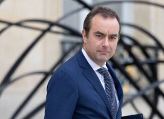 France. Lecornu nommé Premier ministre après la chute de Bayrou France. Lecornu nommé Premier ministre après la chute de Bayrou