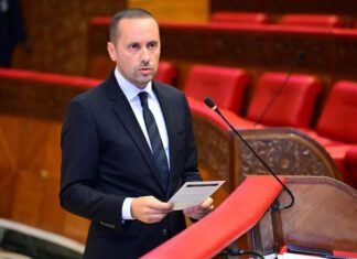 Santé : le ministre Amine Tahraoui dévoile un plan d’urgence pour redresser les hôpitaux Santé : le ministre Amine Tahraoui dévoile un plan d’urgence pour redresser les hôpitaux