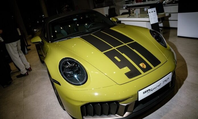 Un exemplaire rare de la 911 Spirit 70 rejoint la collection de Porsche Maroc