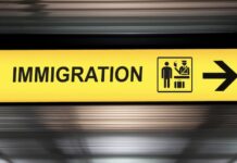 Canada : Ottawa réduit le nombre de résidents temporaires dès 2026 Canada : Ottawa réduit le nombre de résidents temporaires dès 2026