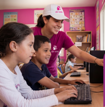 Dir Iddik : inwi mobilise bénévoles et partenaires pour réduire la fracture digitale Dir Iddik : inwi mobilise bénévoles et partenaires pour réduire la fracture digitale