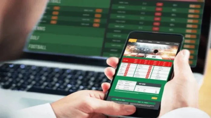 À Dakar un étudiant a perdu la vie lors d’affrontements sur le campus alors que les tensions étudiantes s’intensifient.