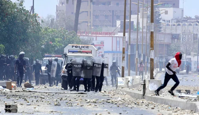 Un étudiant sénégalais tué à l’université de Dakar lors de heurts violents