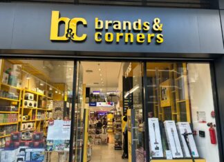 MEGA V STORES se réinvente avec Brands & Corners