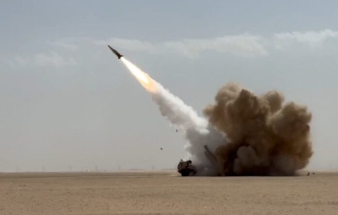 Les Émirats annoncent avoir intercepté la majorité des missiles et drones lancés lors des attaques iraniennes selon le ministère de la Défense.