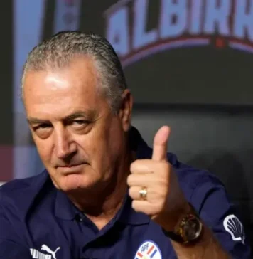 Le sélectionneur du Paraguay, Gustavo Alfaro, impressionné par la solidité du Maroc Le sélectionneur du Paraguay, Gustavo Alfaro, impressionné par la solidité du Maroc