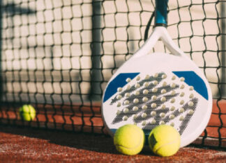 Padel : les joueurs marocains entrent en lice au FIP Bronze Marrakech