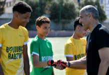 Le football solidaire réunit Vivo Energy, l’Heure Joyeuse et Naybet à Sbata Le football solidaire réunit Vivo Energy, l’Heure Joyeuse et Naybet à Sbata
