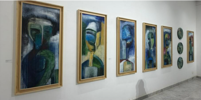Isabelle Bauer Akdime expose à Rabat entre mémoire et figures féminines