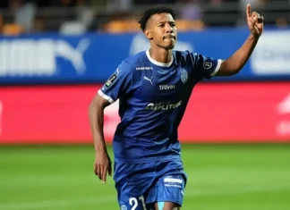 Tawfik Bentayeb s’impose comme la révélation marocaine de Ligue 2 Tawfik Bentayeb s’impose comme la révélation marocaine de Ligue 2