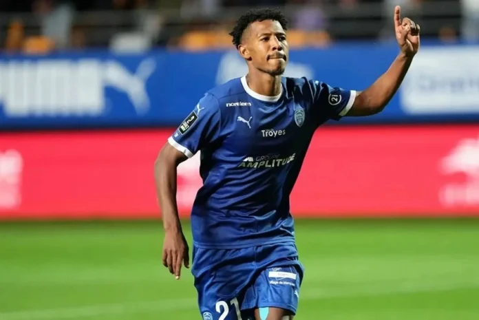 Tawfik-Bentayeb Tawfik Bentayeb s’impose comme la révélation marocaine de Ligue 2